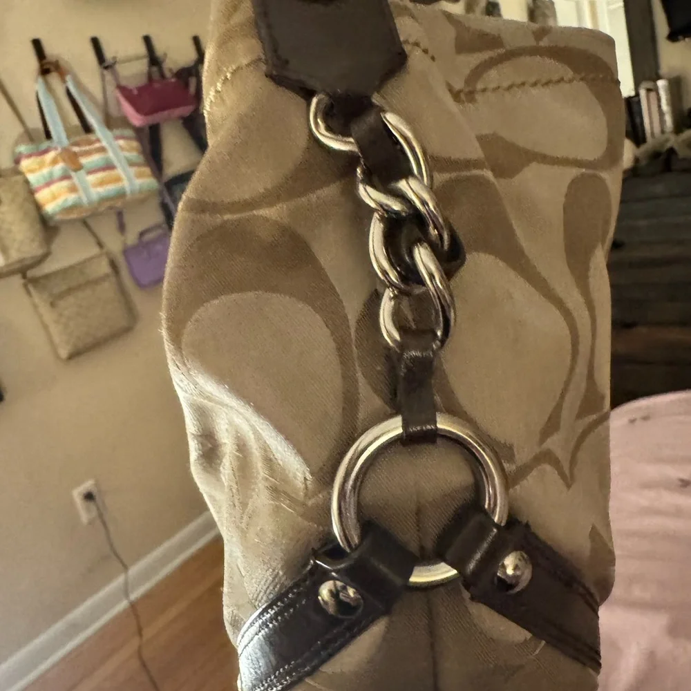 Coach Beige Signature Canvas Hobo with Brown Leather Trim - Picture 4 of 11